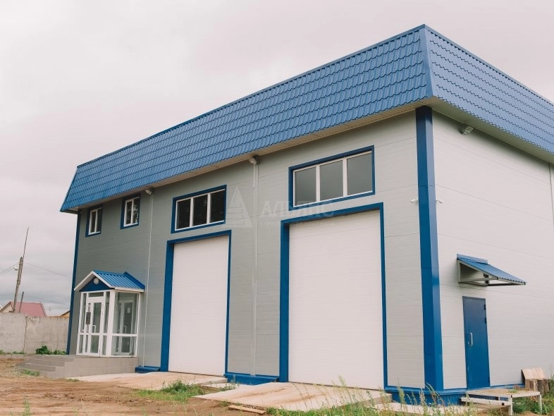 Грузовой автосервис из сэндвич-панелей - фото 1